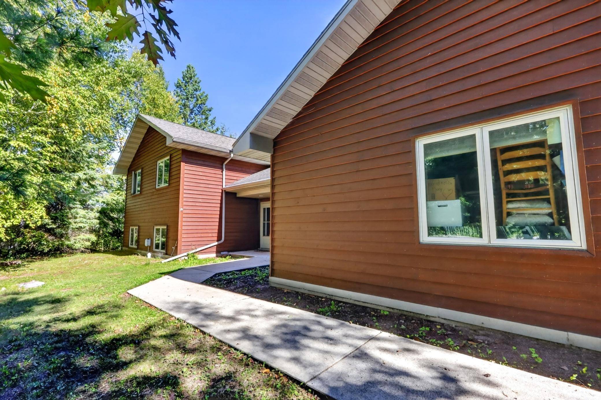 112 Bay RD, Coleraine, MN 55722