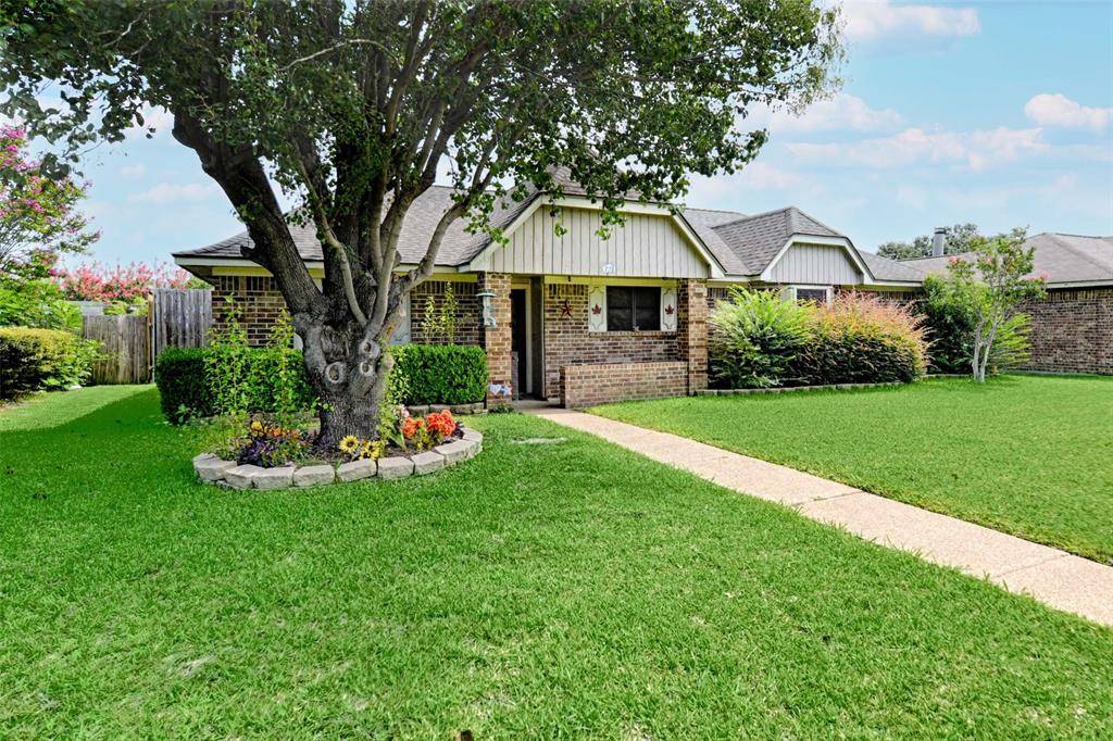 923 Courtney, Mesquite, TX 75150