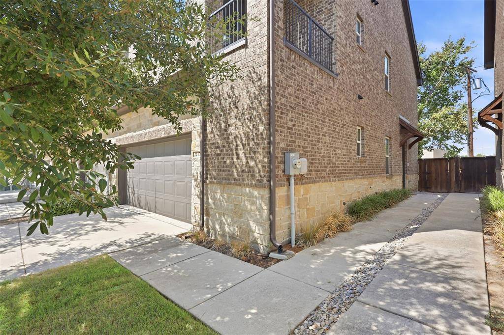 2413 Ash Lane, Sachse, TX 75048