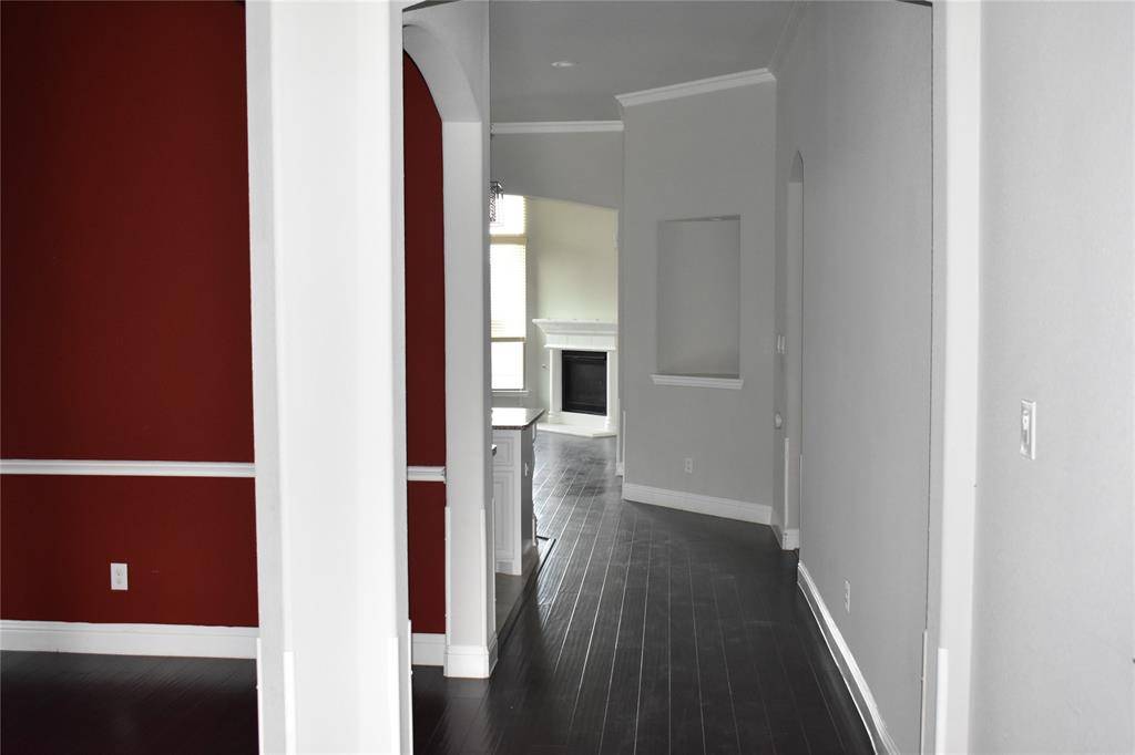 1009 Olivia Drive, Lewisville, TX 75067