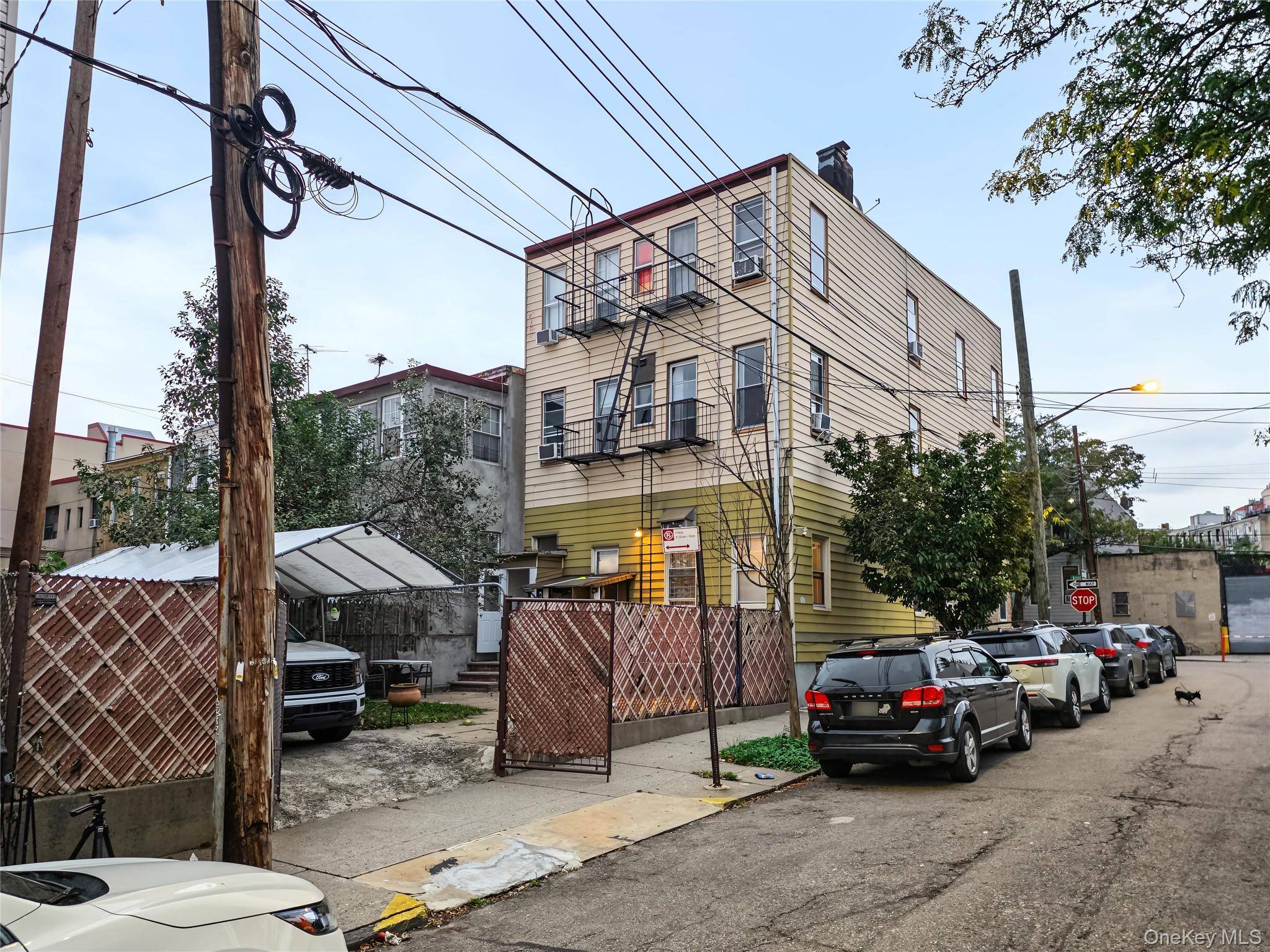54-27 Arnold AVE, Maspeth, NY 11378