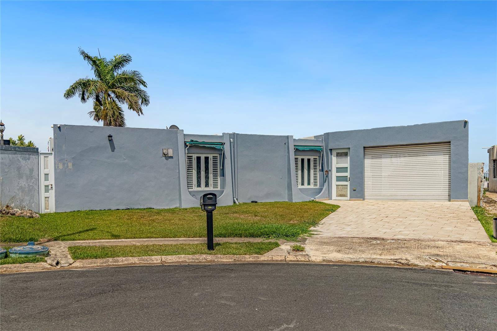 Address not disclosed, Dorado, PR 00646
