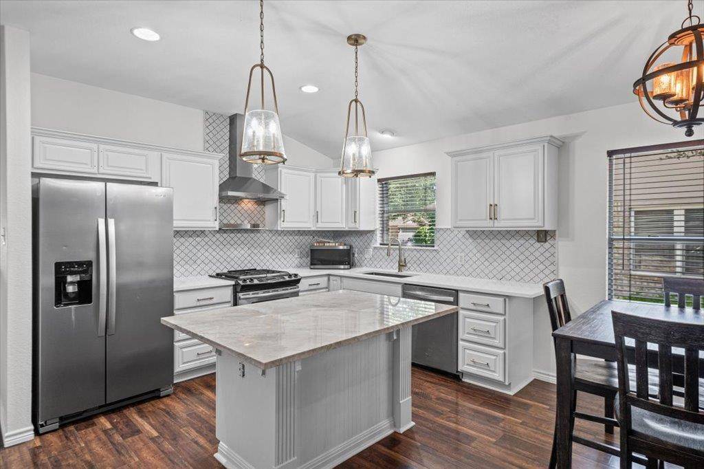 17501 Bottle Springs LN, Leander, TX 78641
