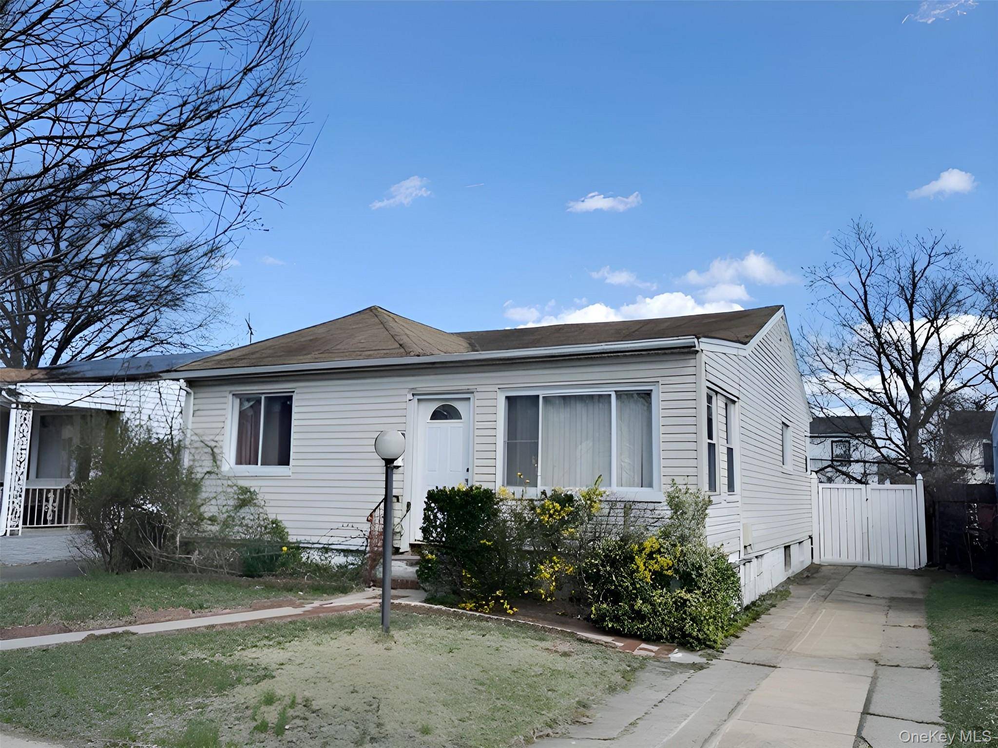 12137 237th ST, Rosedale, NY 11422