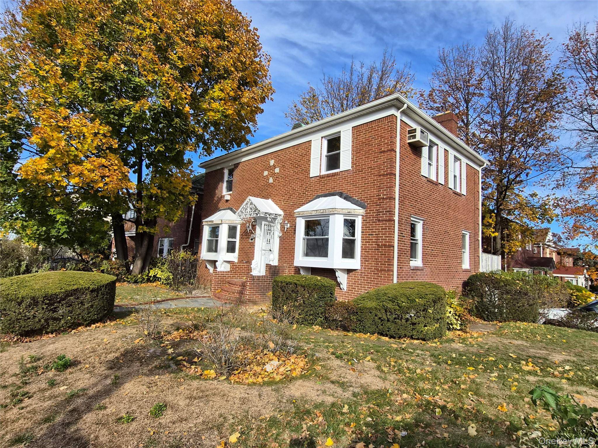 8019 UTOPIA Pkwy, Jamaica Estates, NY 11432