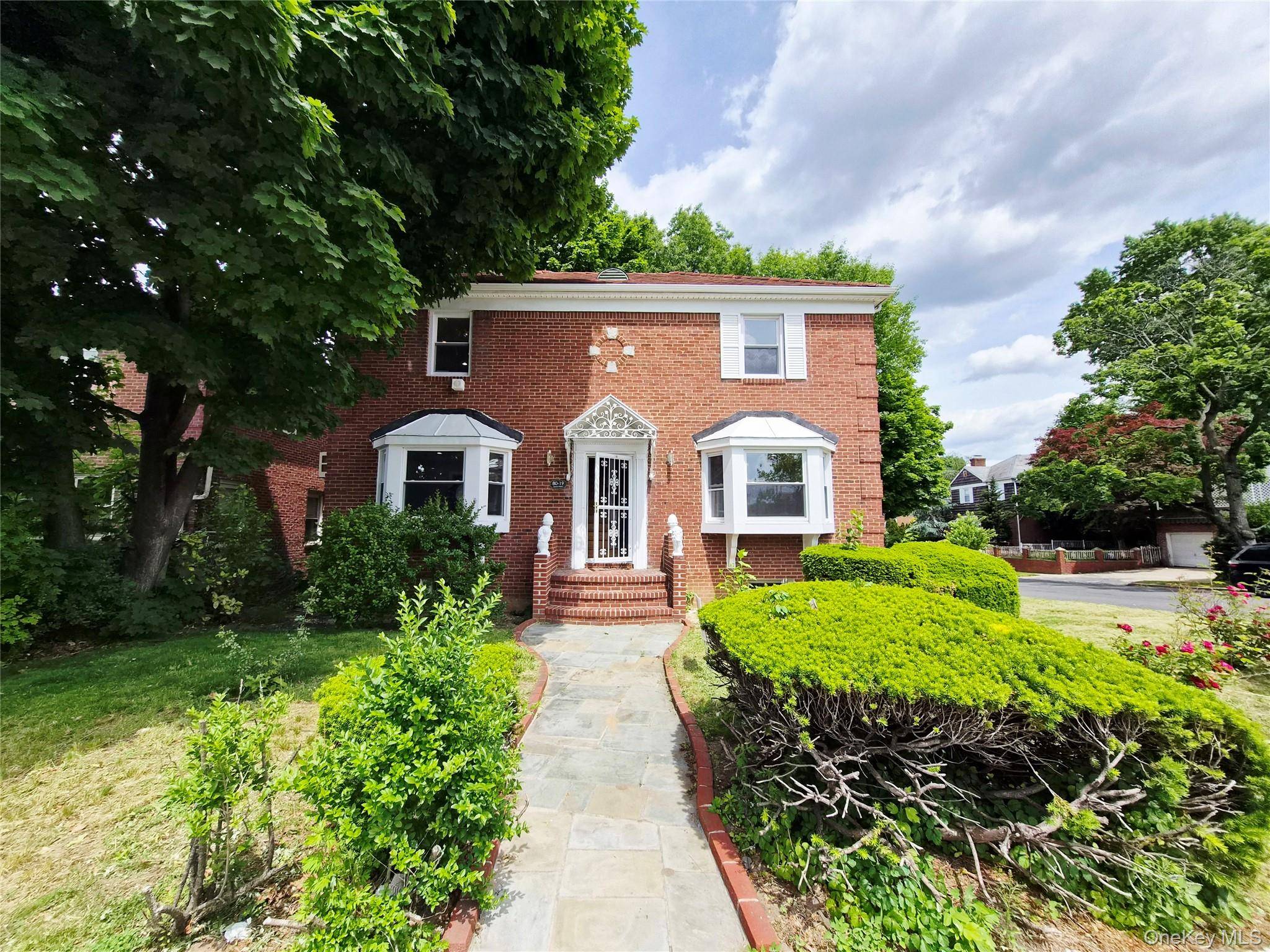 8019 UTOPIA Pkwy, Jamaica Estates, NY 11432