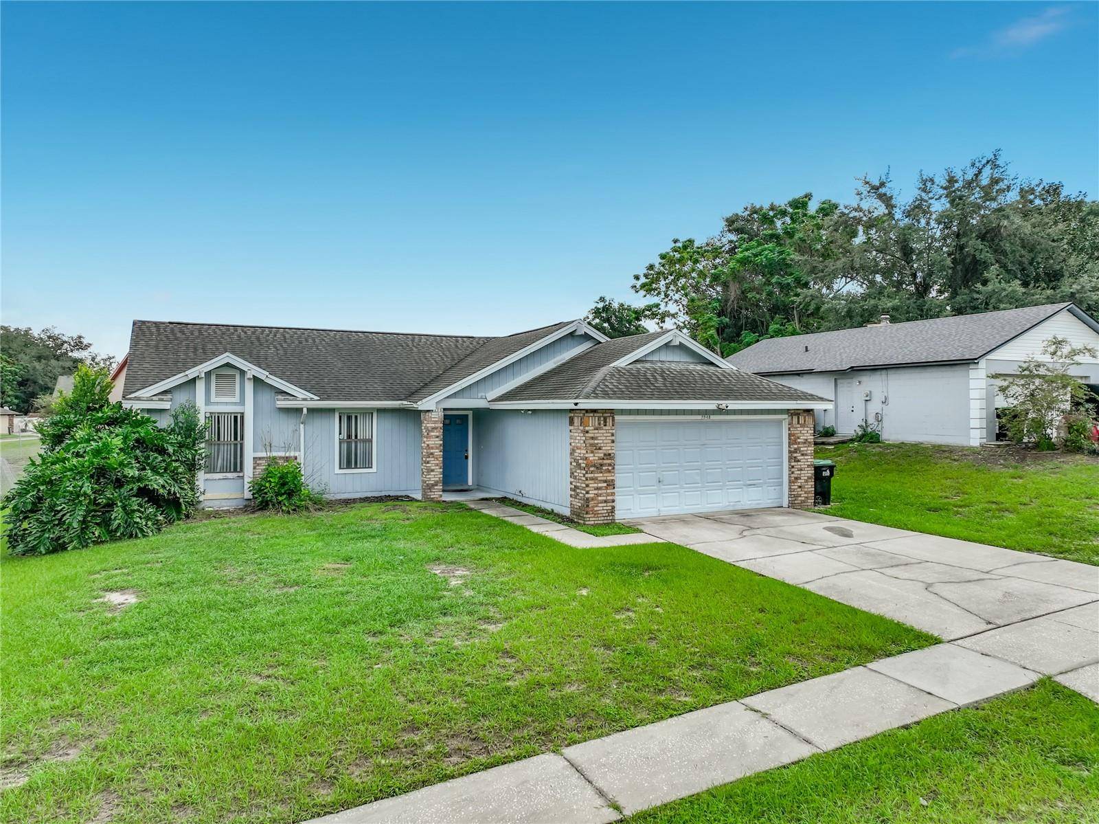 2943 ROUNDABOUT LN, Orlando, FL 32818