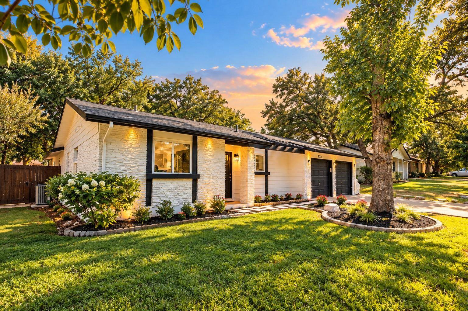 9313 Longvale DR, Austin, TX 78729