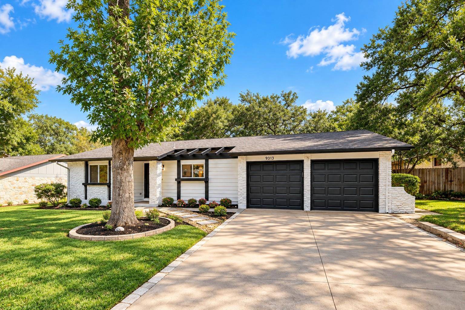 9313 Longvale DR, Austin, TX 78729