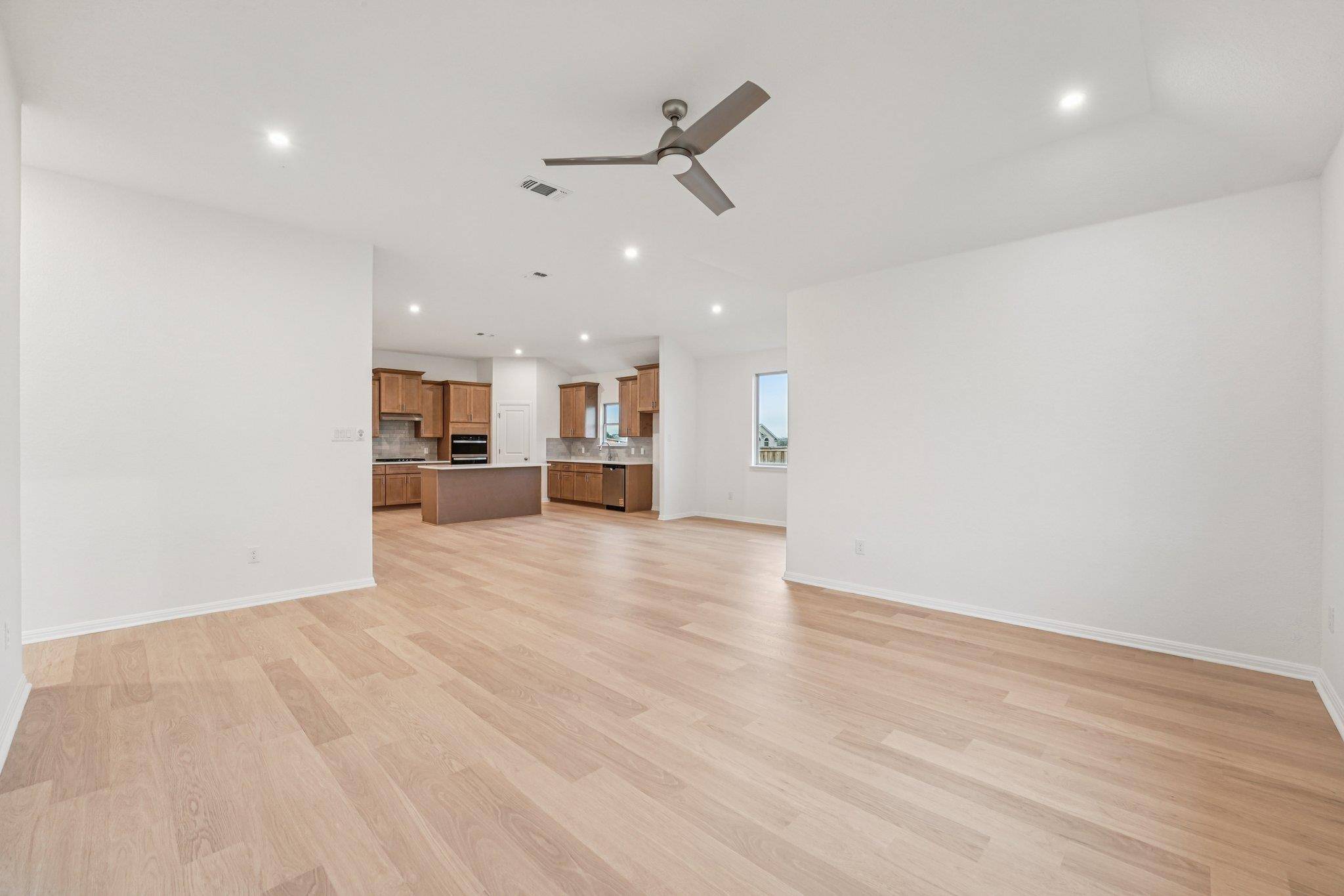 342 Backstays LOOP, Kyle, TX 78640