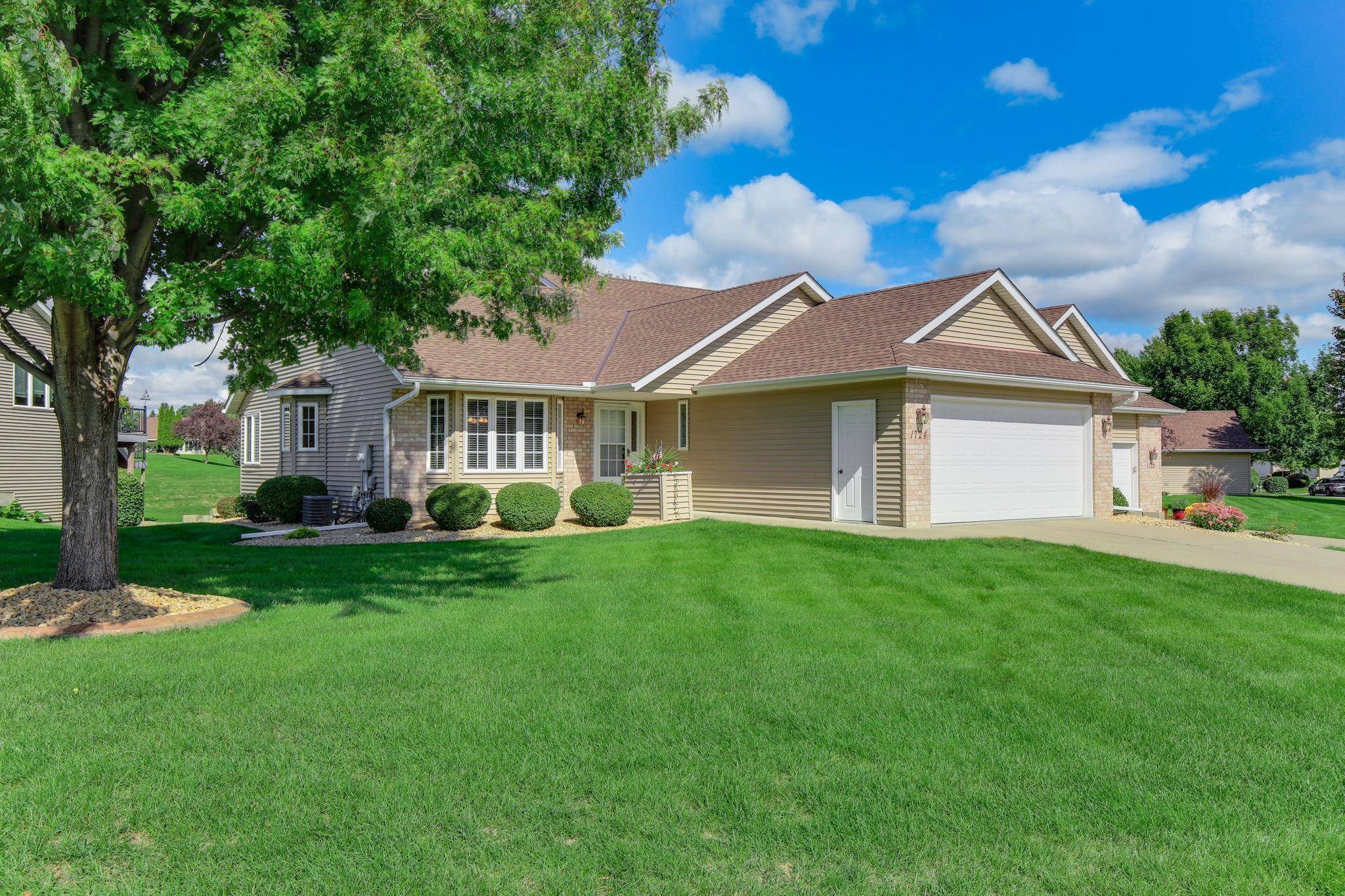 1724 Carleton DR, Hastings, MN 55033