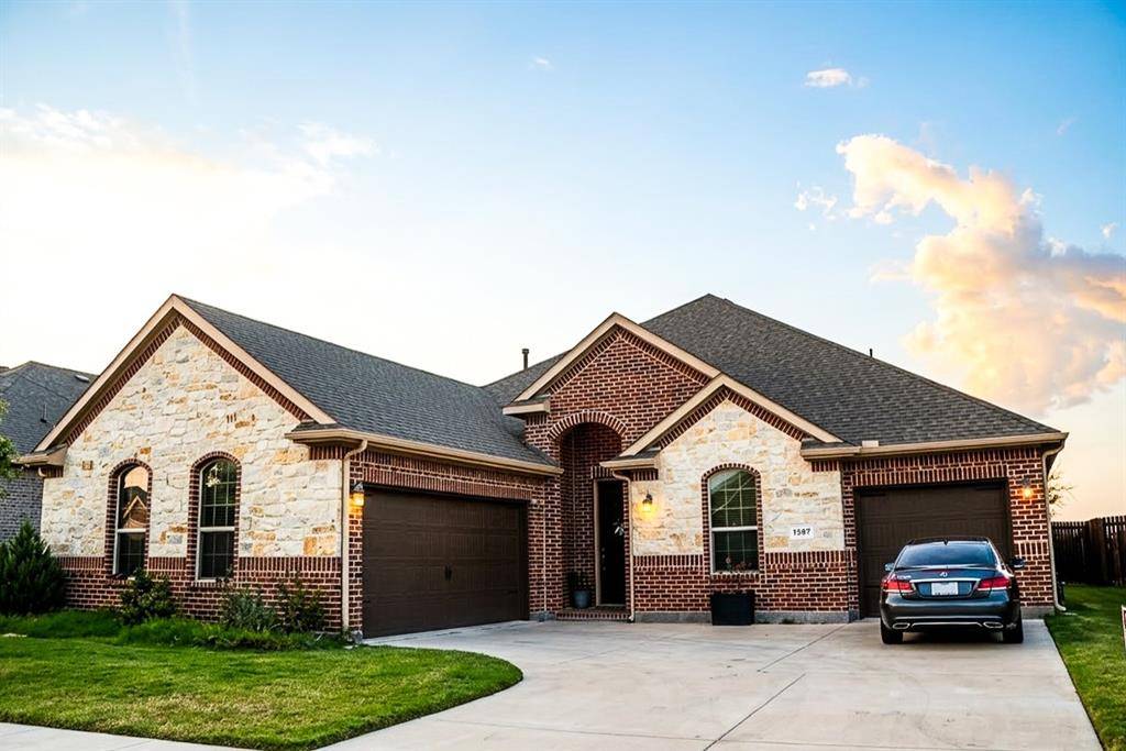 1307 Axis Deer Road, Arlington, TX 76002