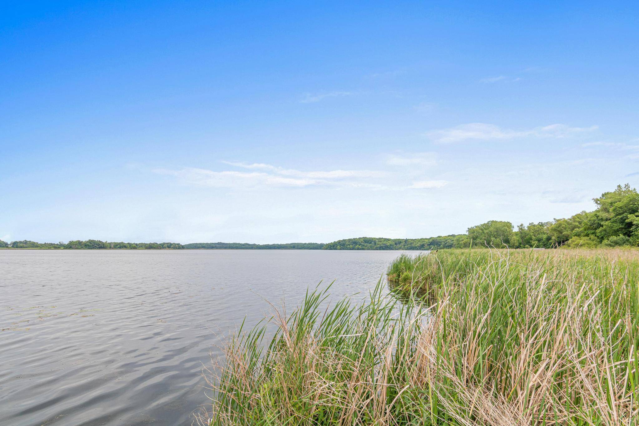 2565 Highland RD, Maple Plain, MN 55359