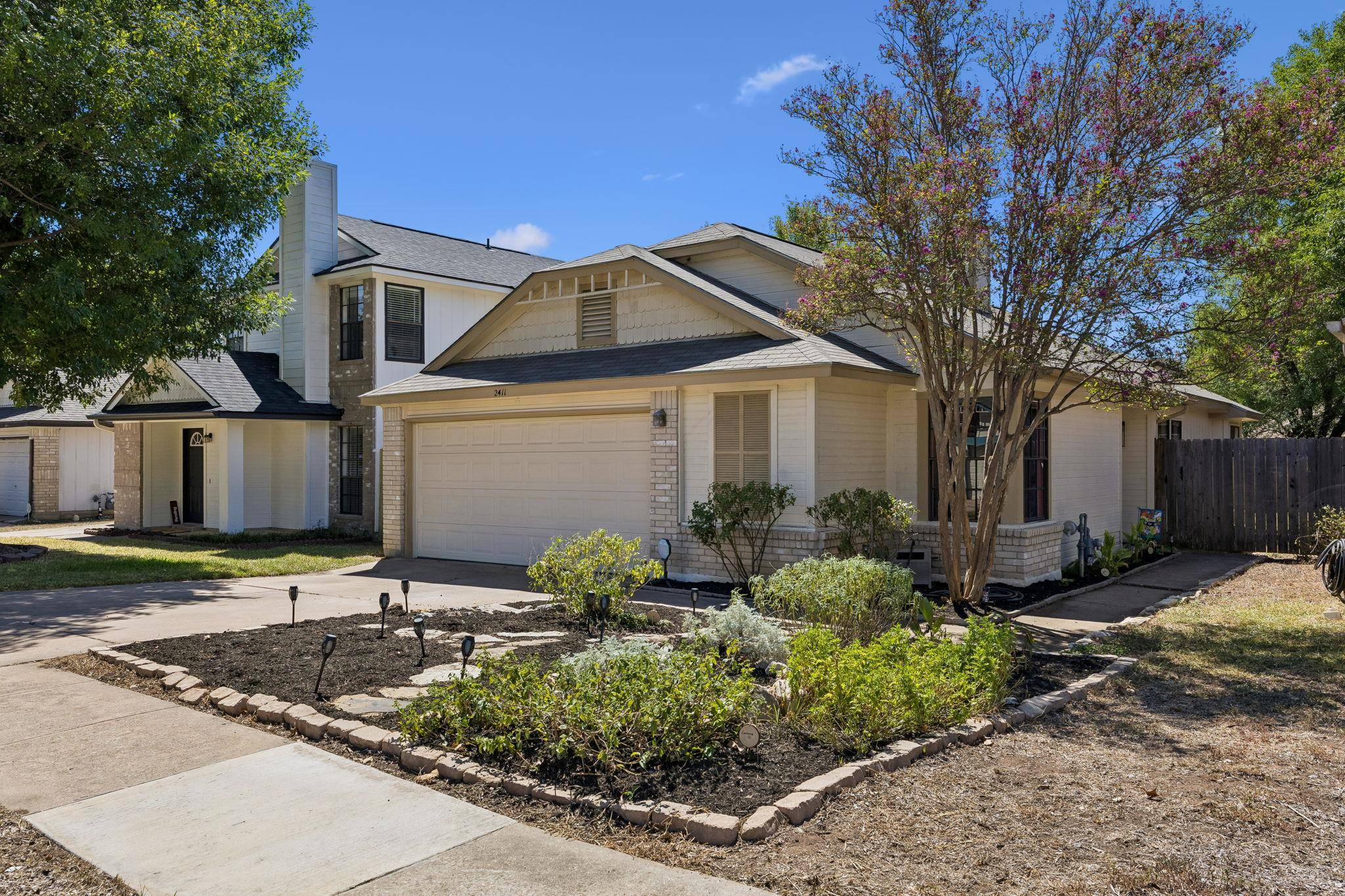 2411 Dowd LN, Austin, TX 78728