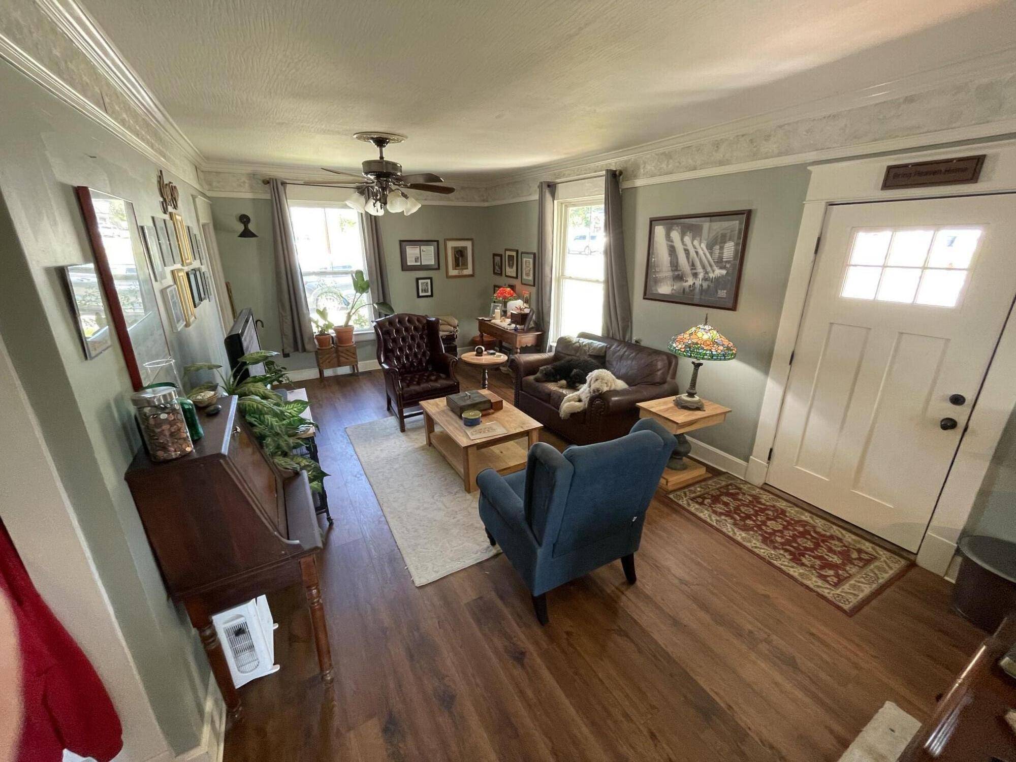 305 E Church ST, Ozark, MO 65721