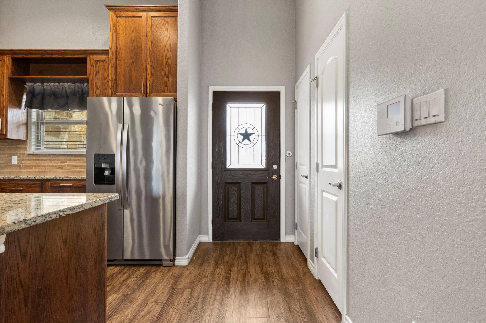 120 Navarro XING, Seguin, TX 78155
