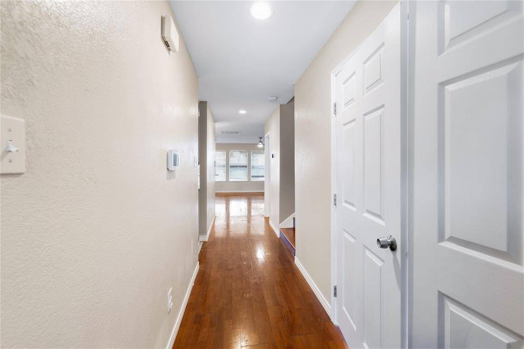 5666 Hunters Bend Lane, Dallas, TX 75249