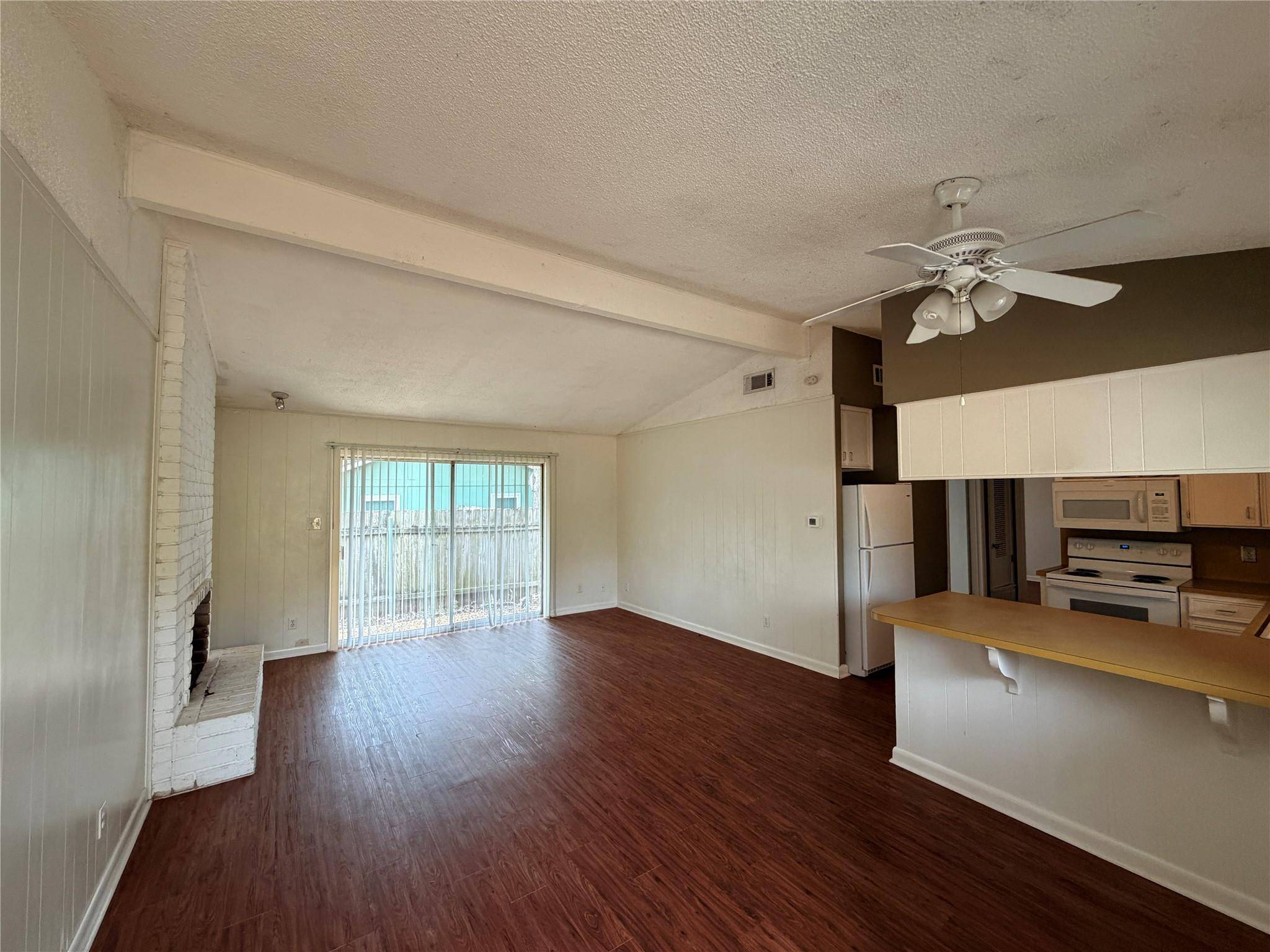 914 Beaver TRL #A, Austin, TX 78746
