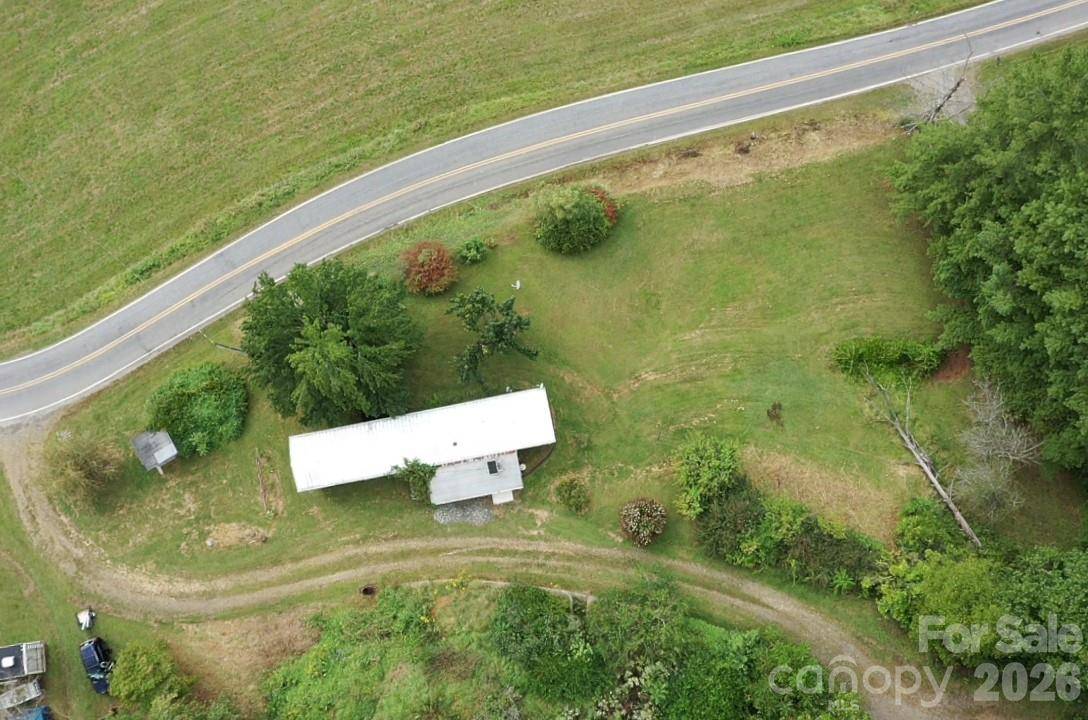 418 Green Valley RD, Leicester, NC 28748