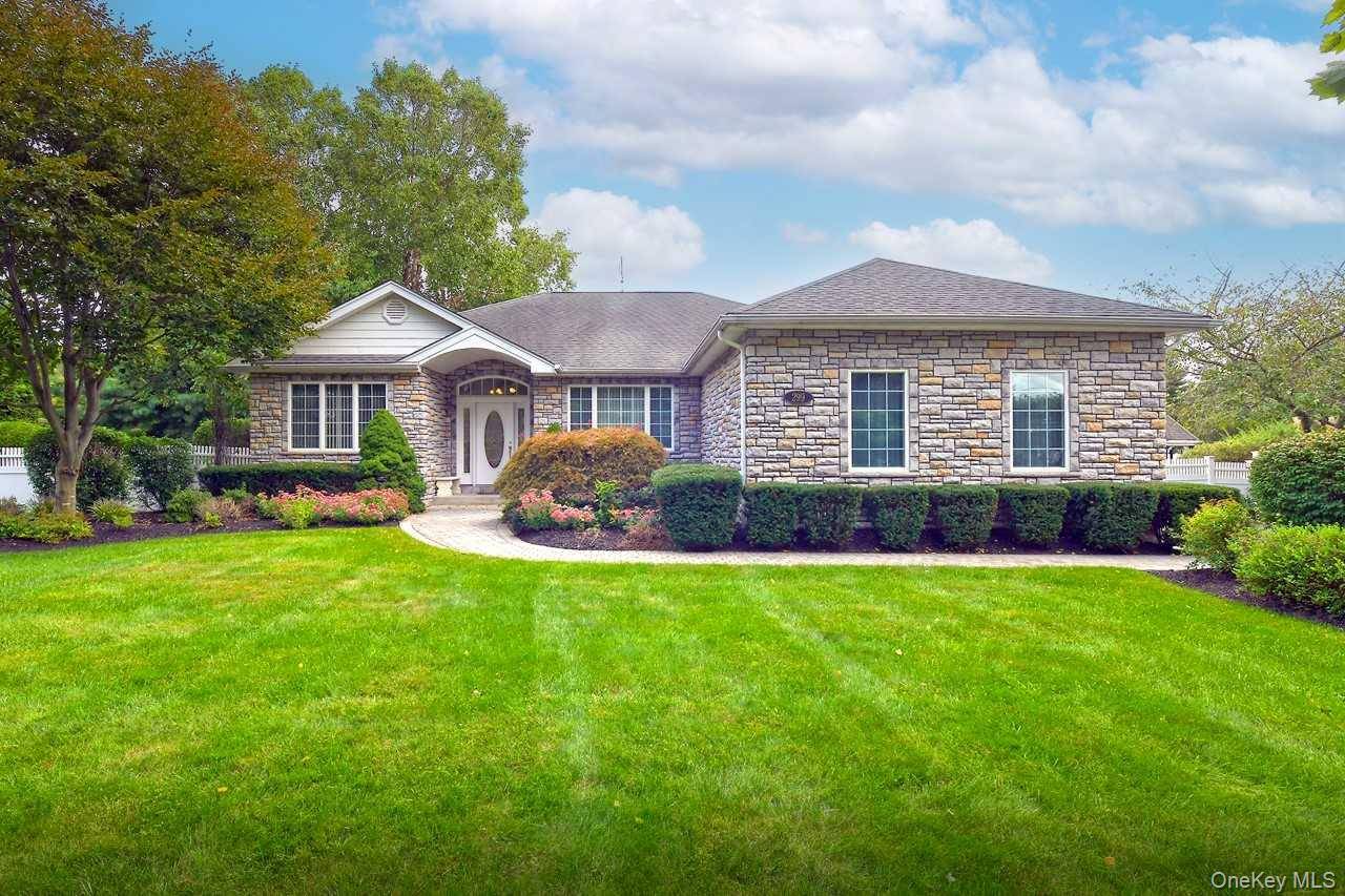 299 Pine Acre BLVD, Dix Hills, NY 11746