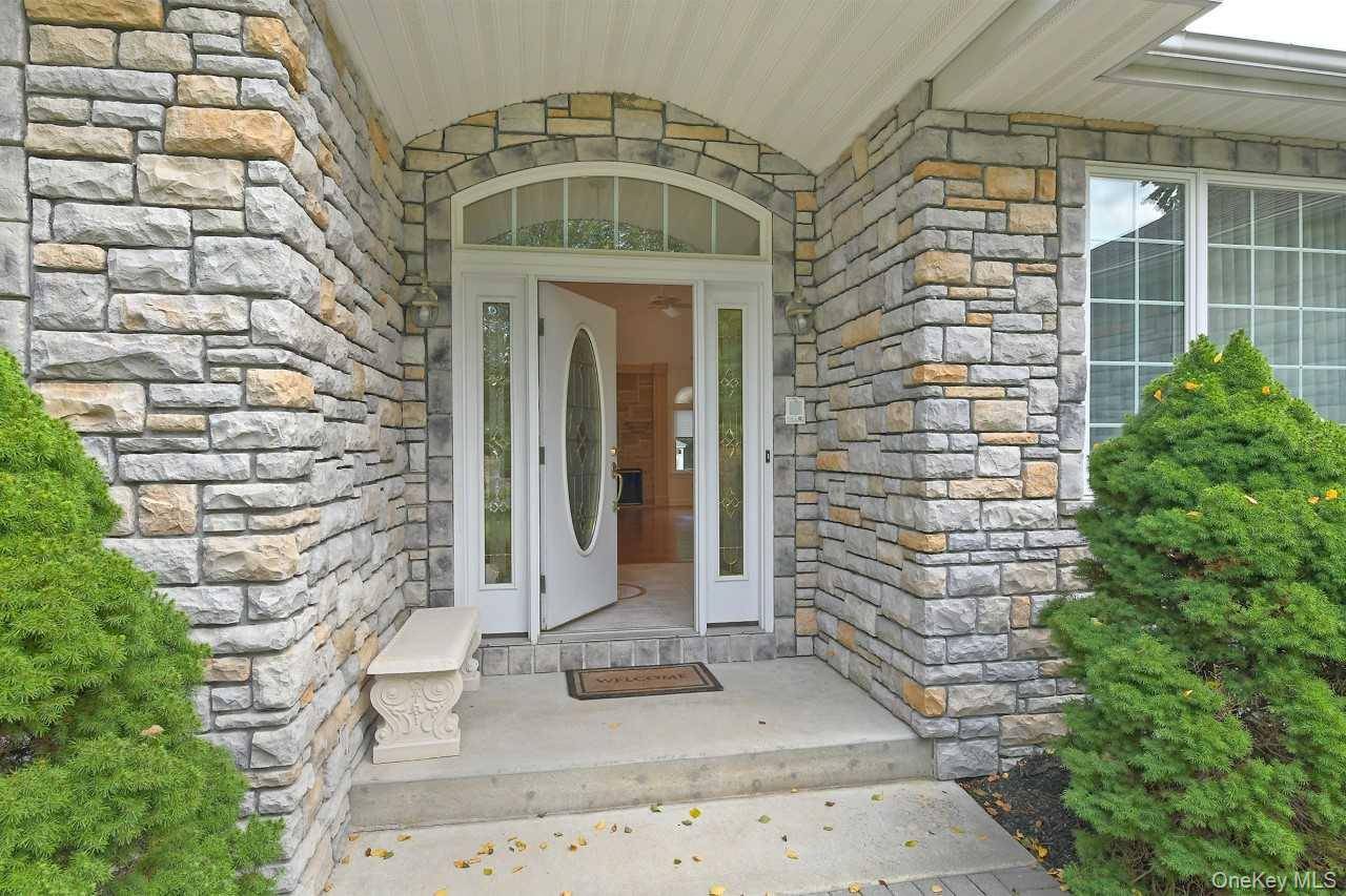299 Pine Acre BLVD, Dix Hills, NY 11746