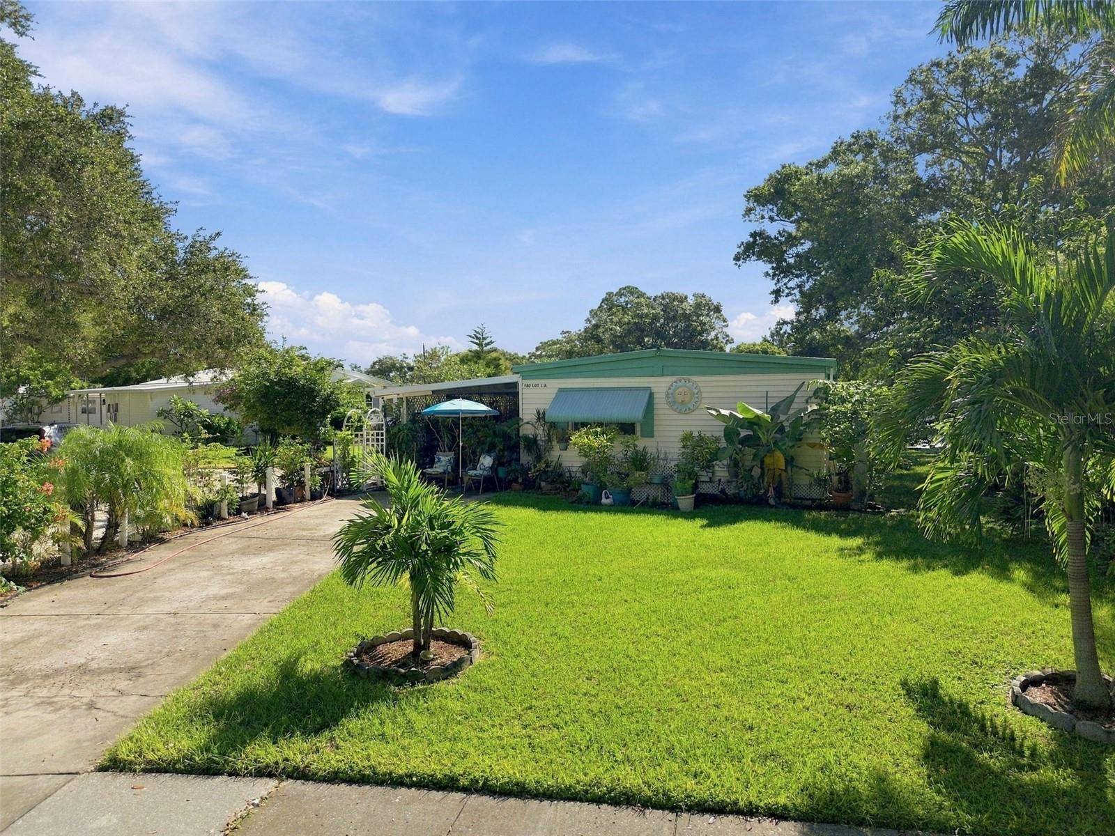 980 7TH ST NW #1A, Largo, FL 33770