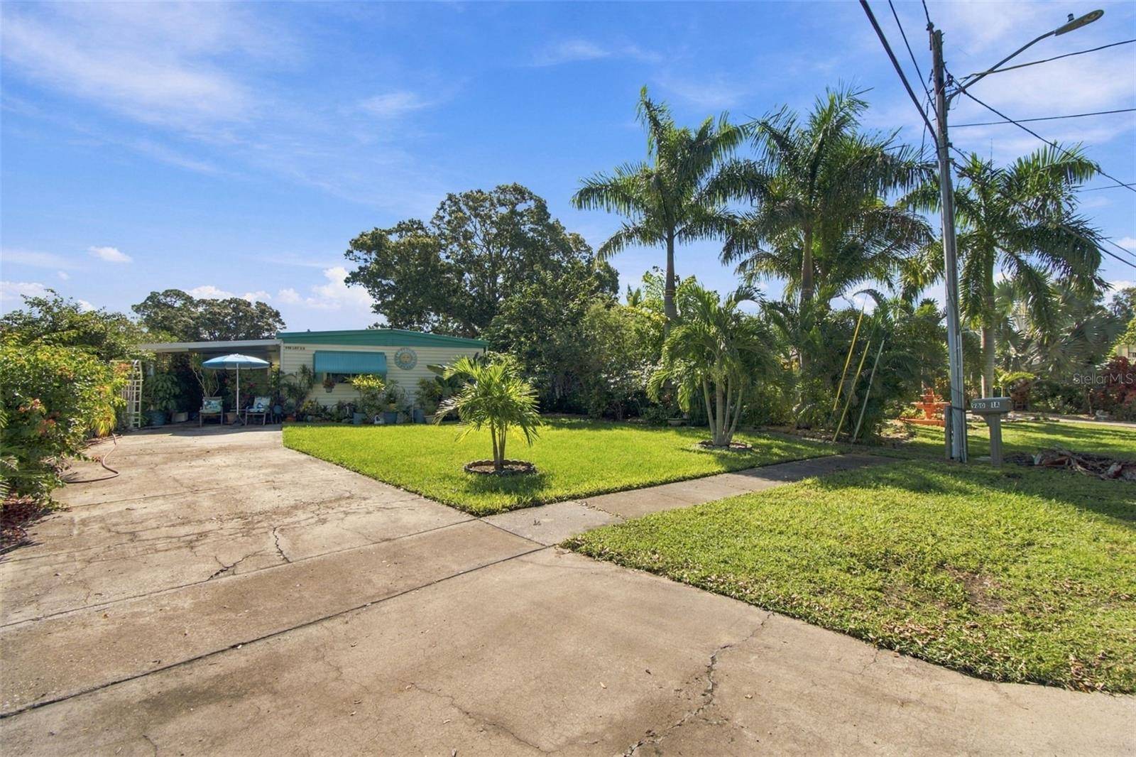 980 7TH ST NW #1A, Largo, FL 33770