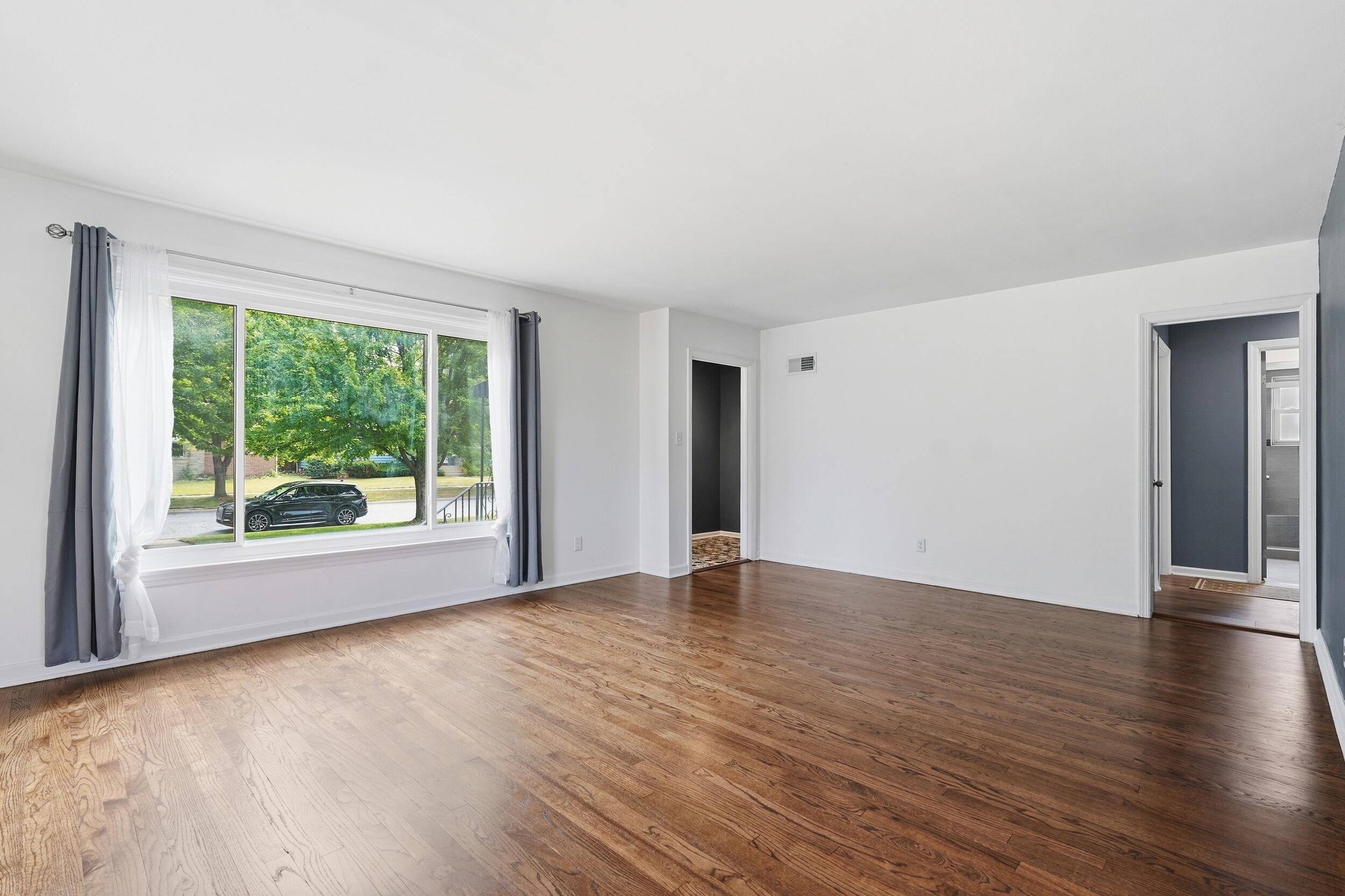7406 Olcott Avenue, Hammond, IN 46323