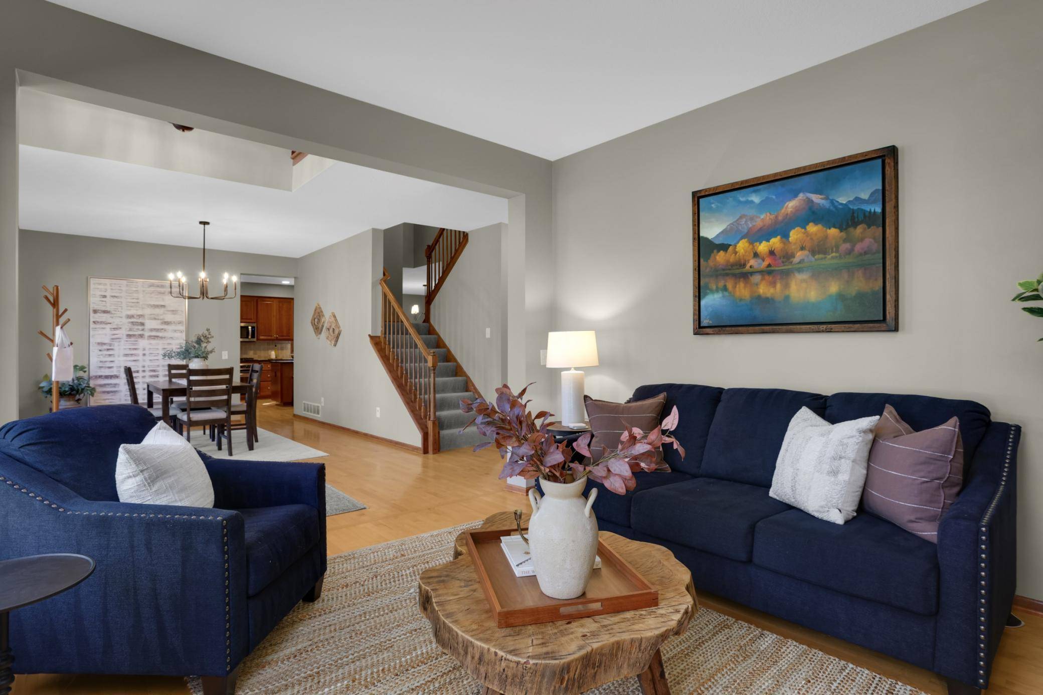 7164 Harrison Hill TRL, Chanhassen, MN 55317
