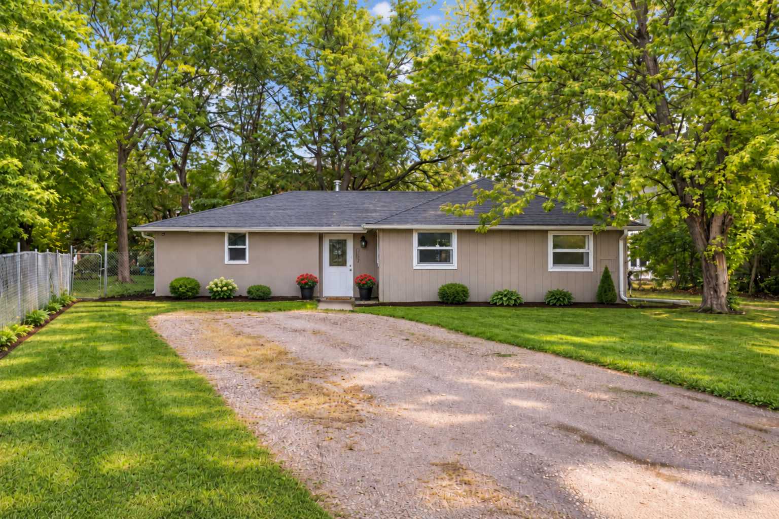 1221 Jefferson RD, Northfield, MN 55057