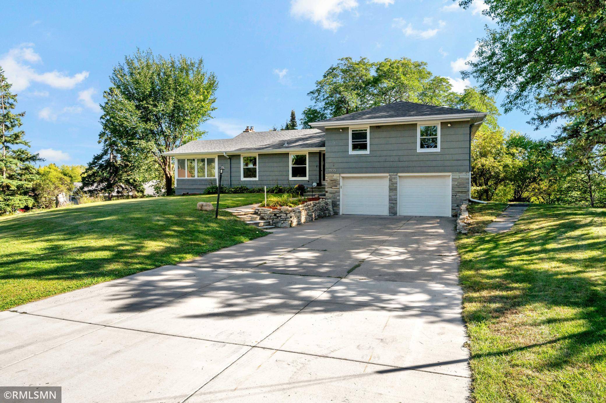 3533 W 103rd ST, Bloomington, MN 55431