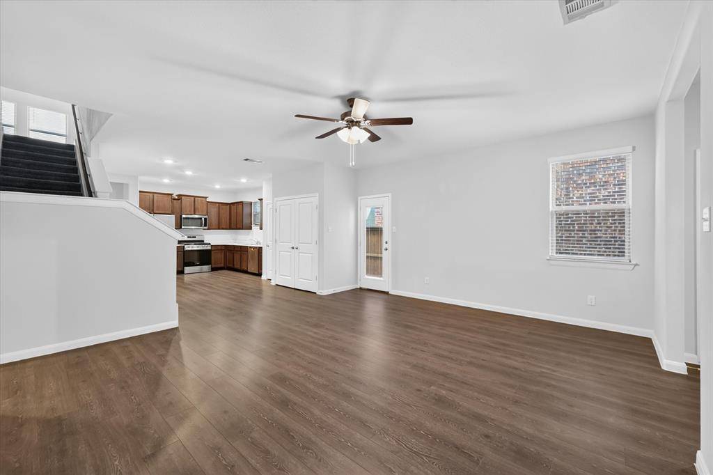 3920 Oak Creek Circle, Denison, TX 75020