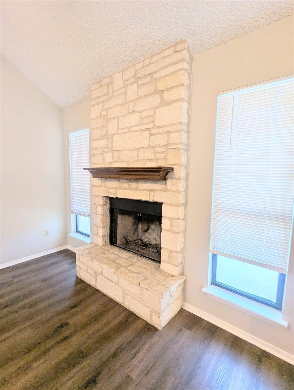 1810 Ramona CIR, San Marcos, TX 78666