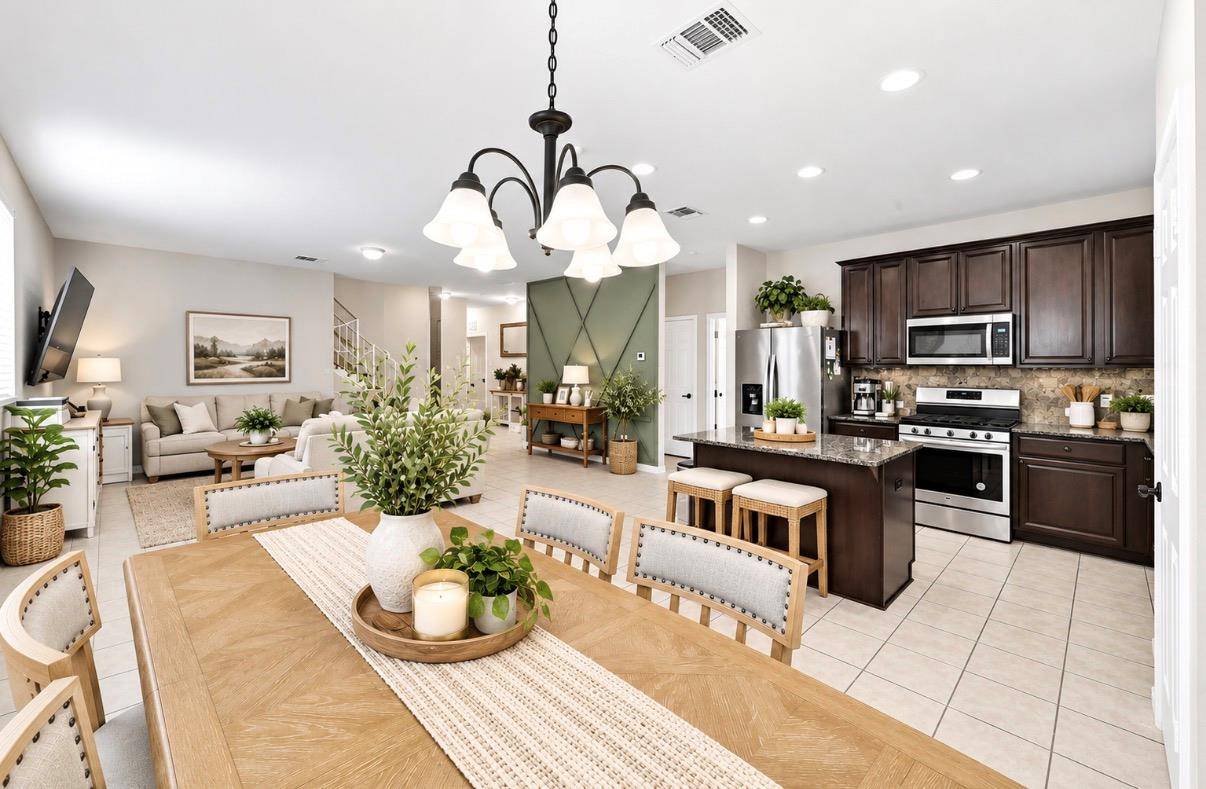 111 Bayberry CIR, Buda, TX 78610