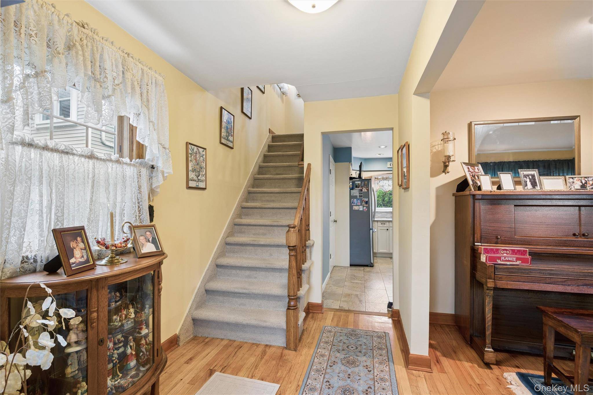 9 Monroe ST, Garden City, NY 11530