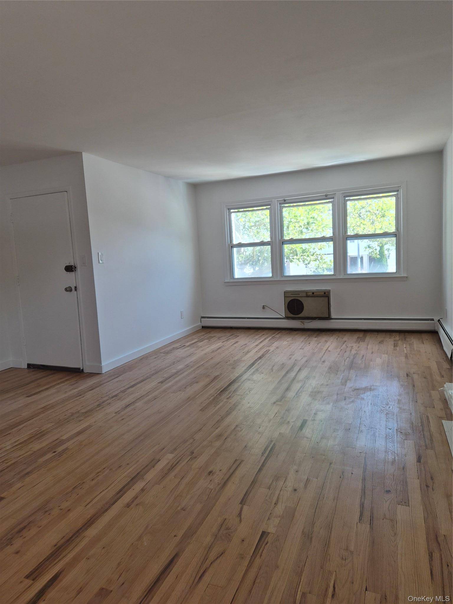 18-28 Bell Blvd Bayside #1 Fl, Bayside, NY 11360