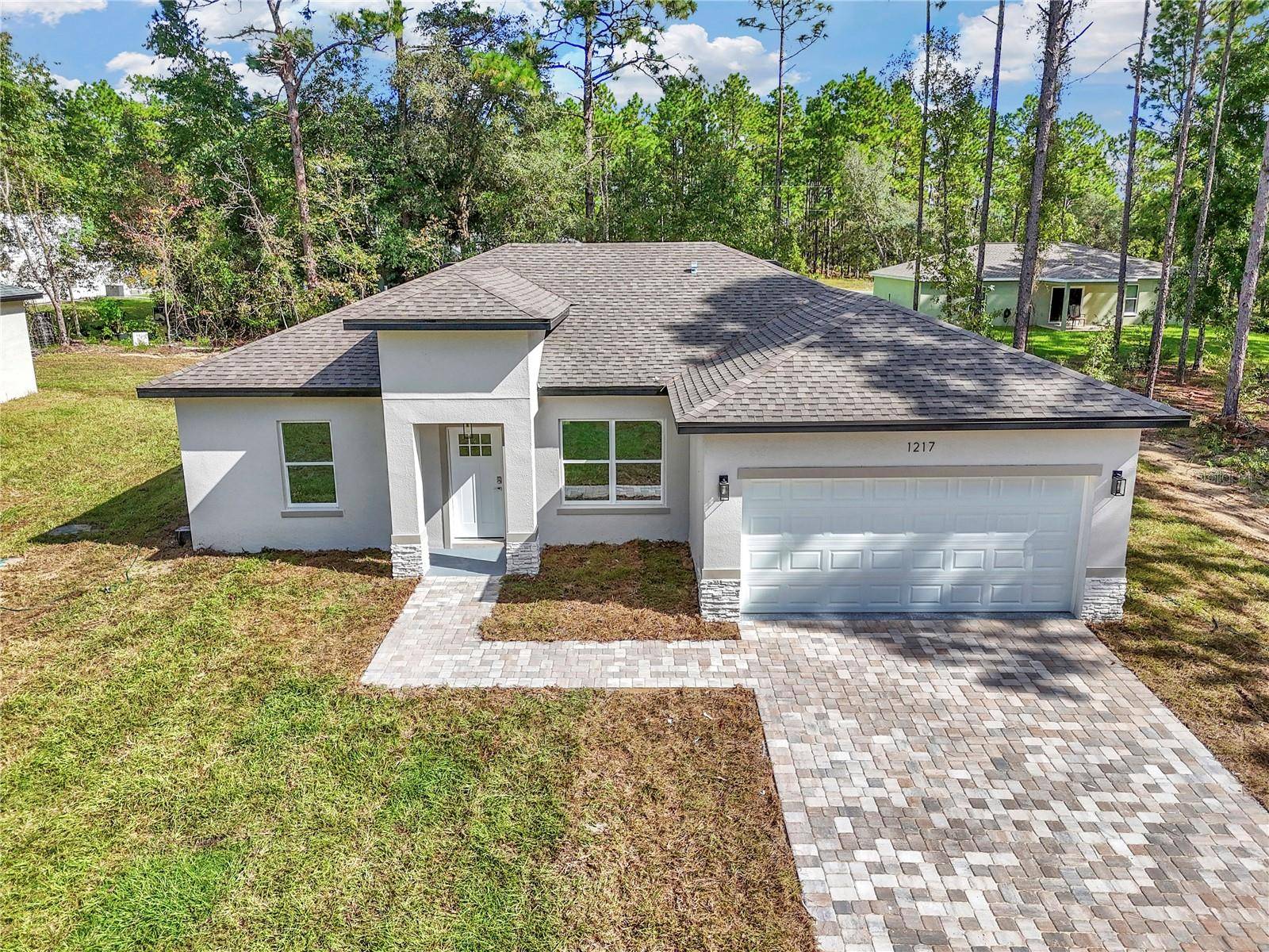 1217 W FAN DR, Citrus Springs, FL 34434