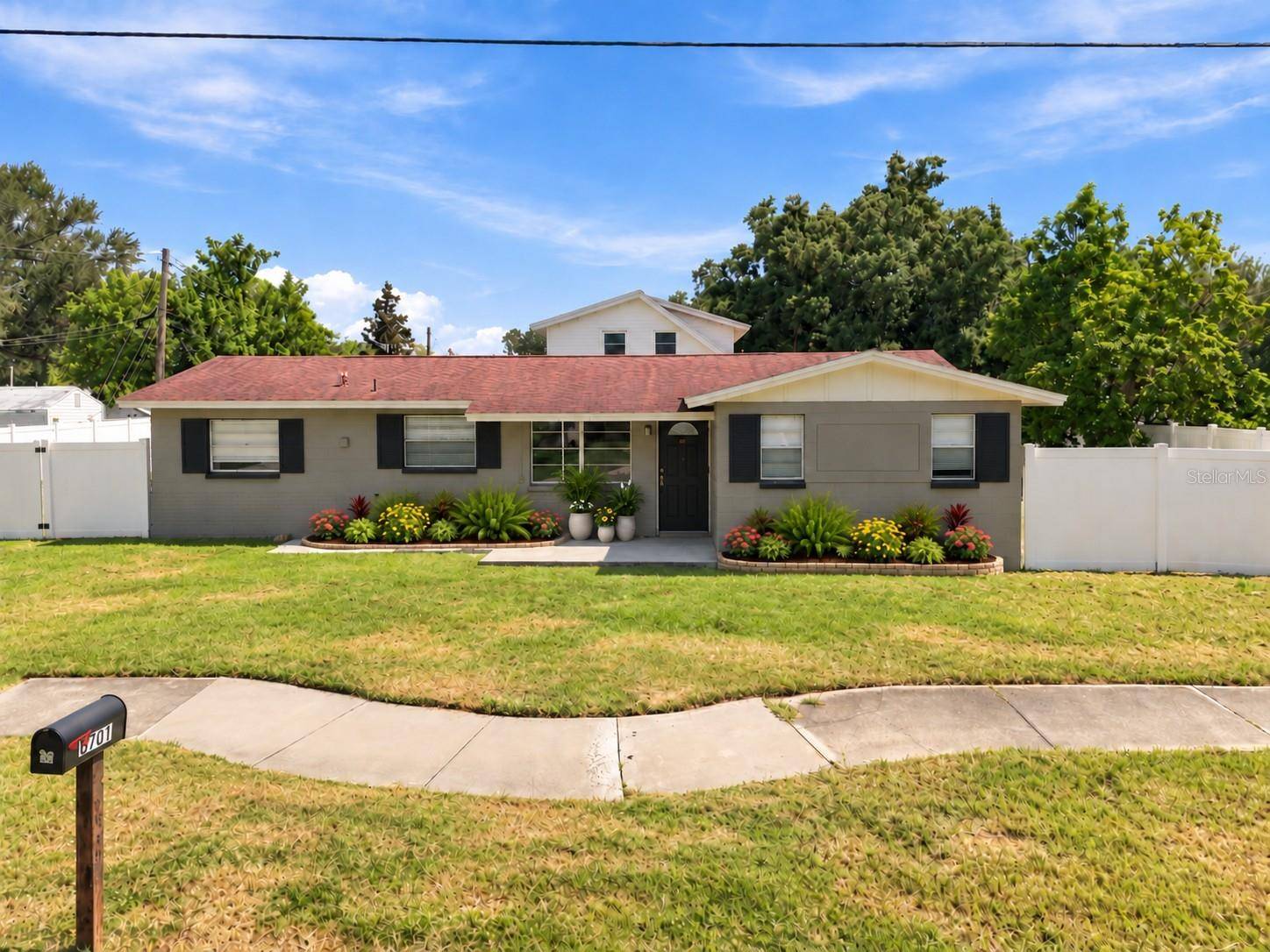 8701 94TH ST, Seminole, FL 33777