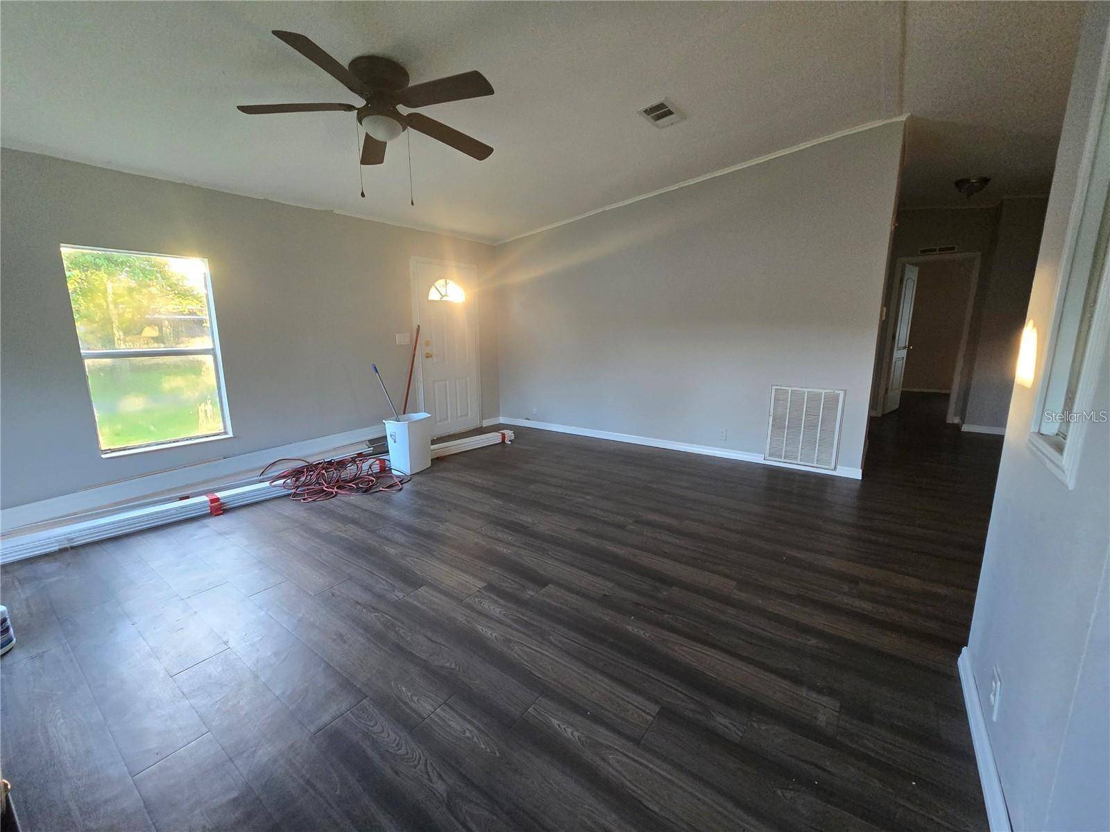 208 PINE TREE TRL, Crescent City, FL 32112