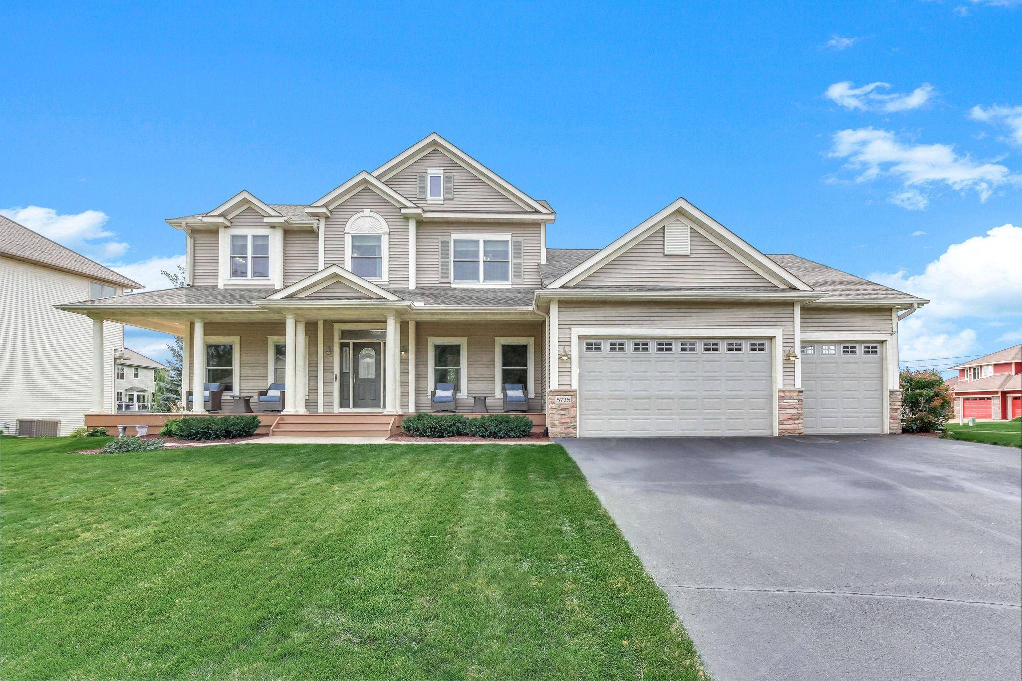 5725 103rd AVE N, Brooklyn Park, MN 55443