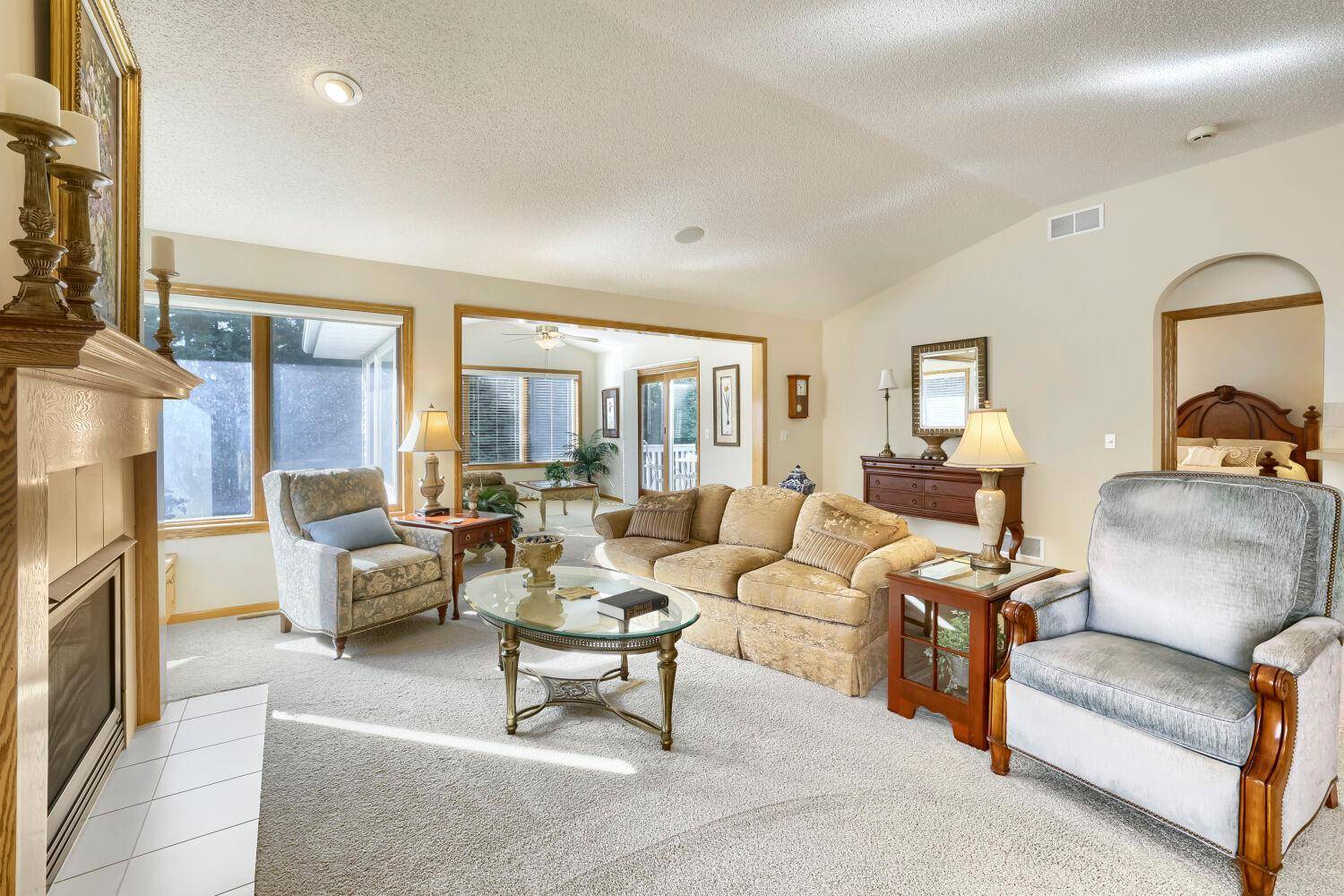14971 Summit CIR NW, Prior Lake, MN 55372
