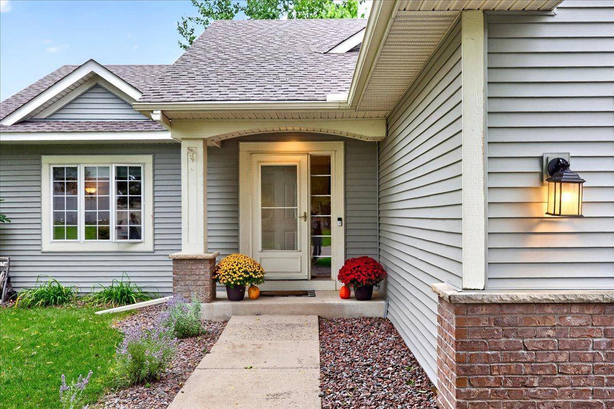 137 6th ST SW, Delano, MN 55328