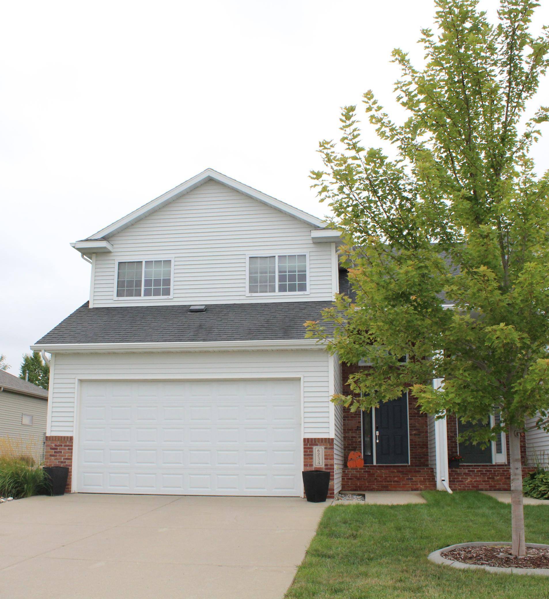 6234 14th ST S, Fargo, ND 58104