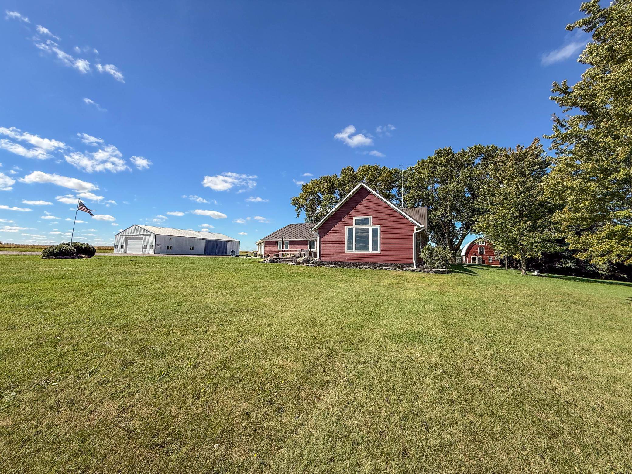 18522 15th ST SW, Blomkest, MN 56216