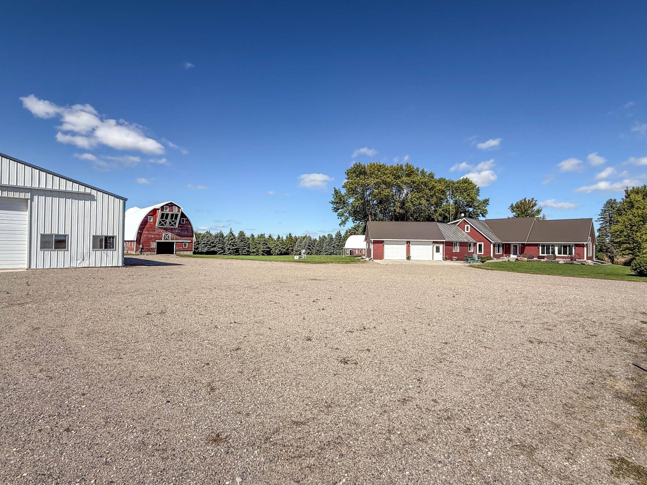 18522 15th ST SW, Blomkest, MN 56216