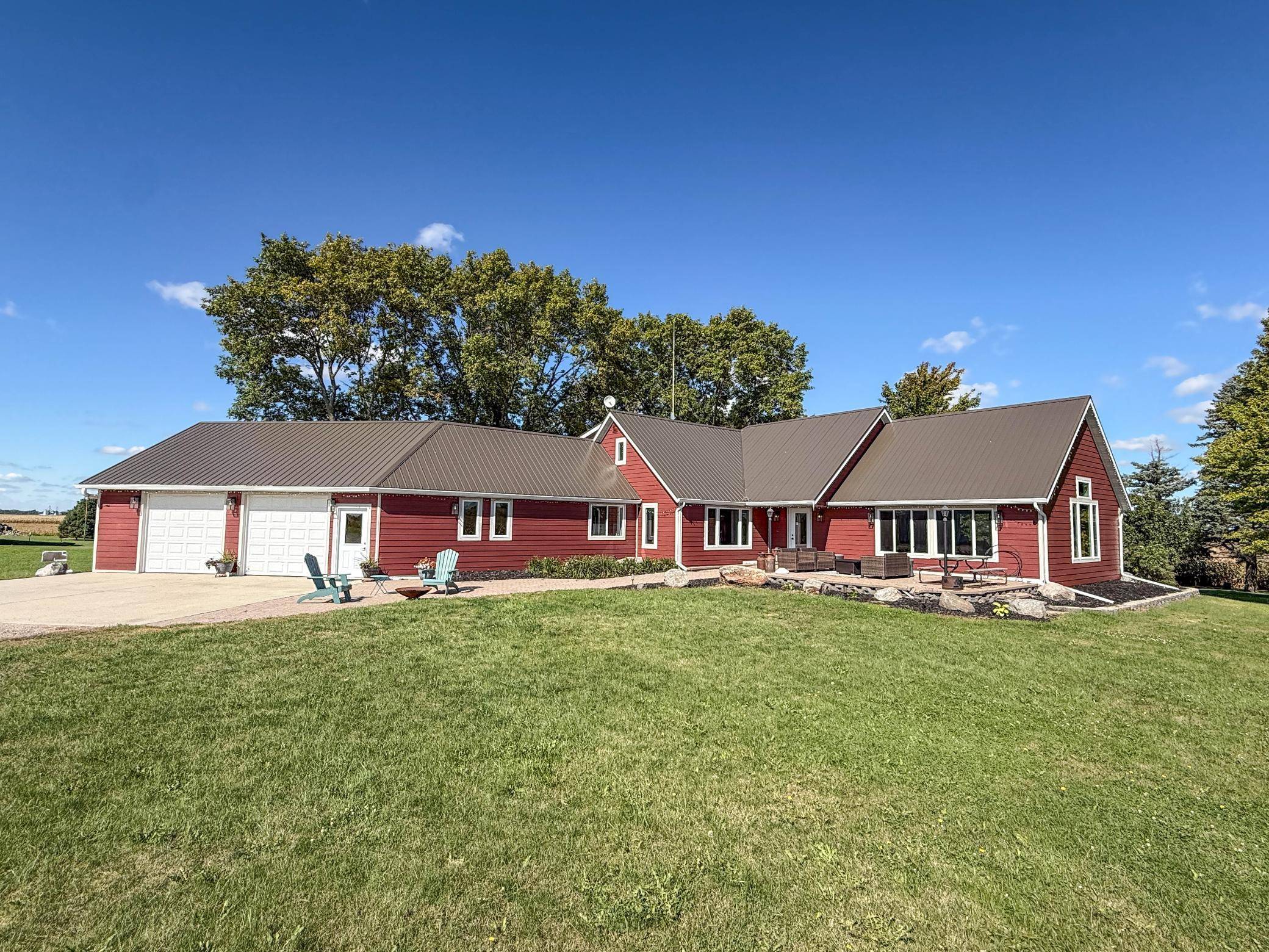 18522 15th ST SW, Blomkest, MN 56216
