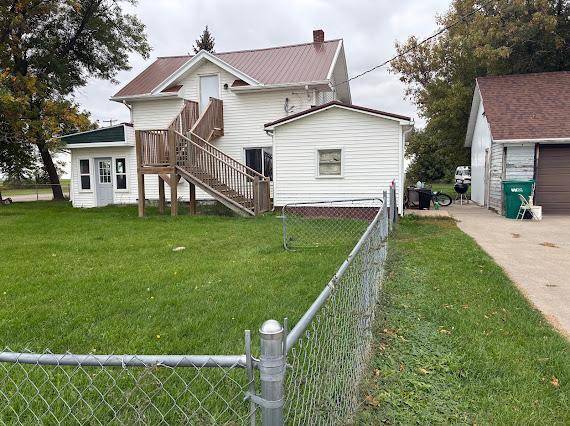 25 16th AVE N, Carrington, ND 58421