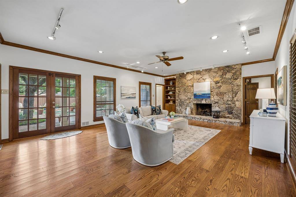 9624 Greensprint Drive, Dallas, TX 75238