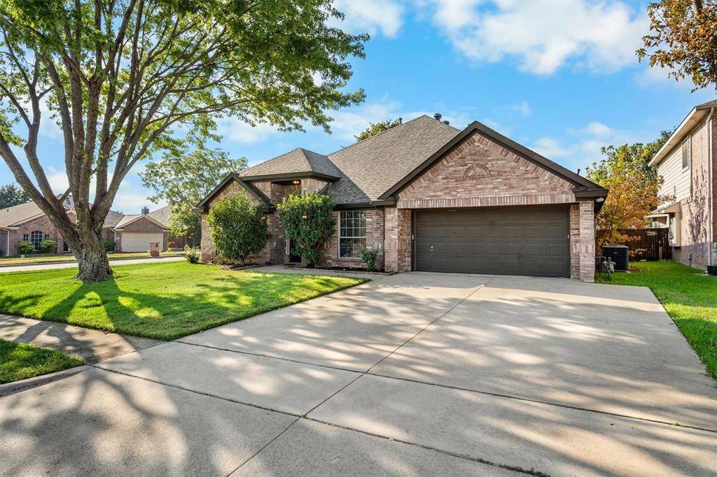 1718 Falcon Drive, Corinth, TX 76210