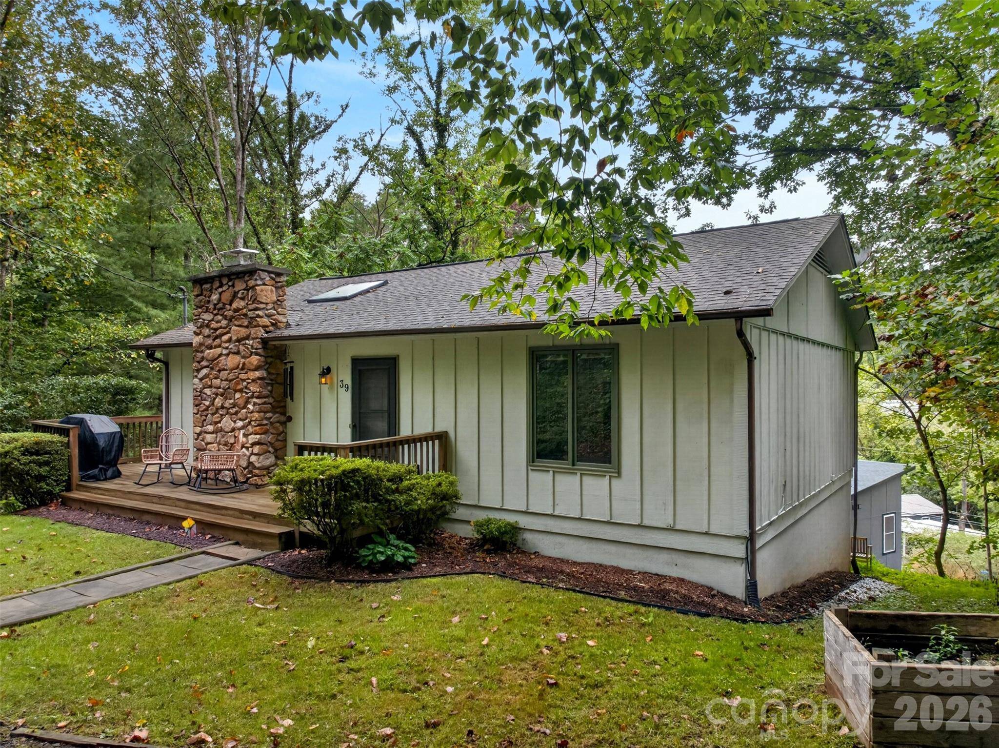 39 Spooks Branch EXT, Asheville, NC 28804